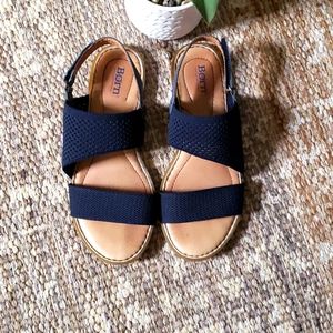 Born sandals